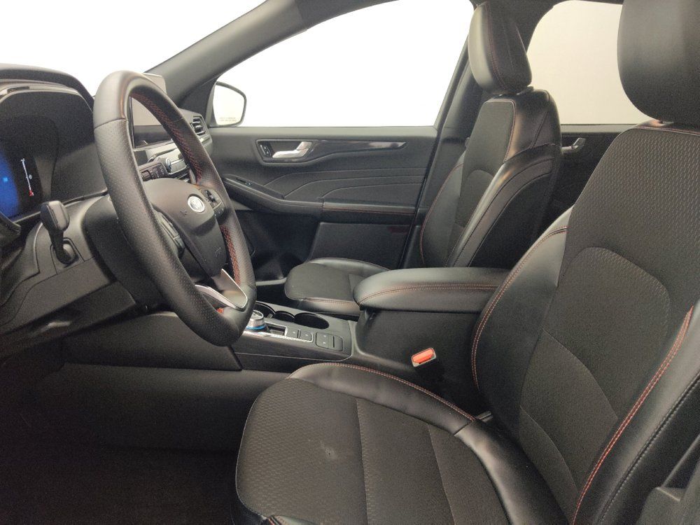 Used 2025 Ford Escape ST-Line FWD image 17