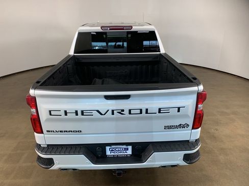 Used 2022 Chevrolet Silverado 1500 High Country w/ LPO, Dark Essentials Package image 11