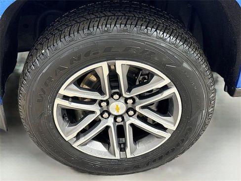 Used 2021 Chevrolet Colorado W/T w/ Custom Special Edition image 29