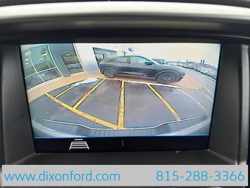 Used 2021 Chevrolet Colorado LT w/ Fleet Safety Package image 10