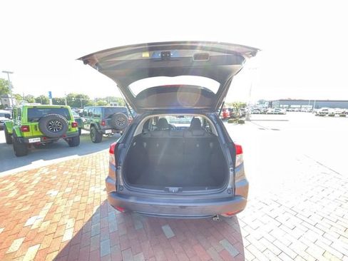 Used 2021 Honda HR-V EX image 29