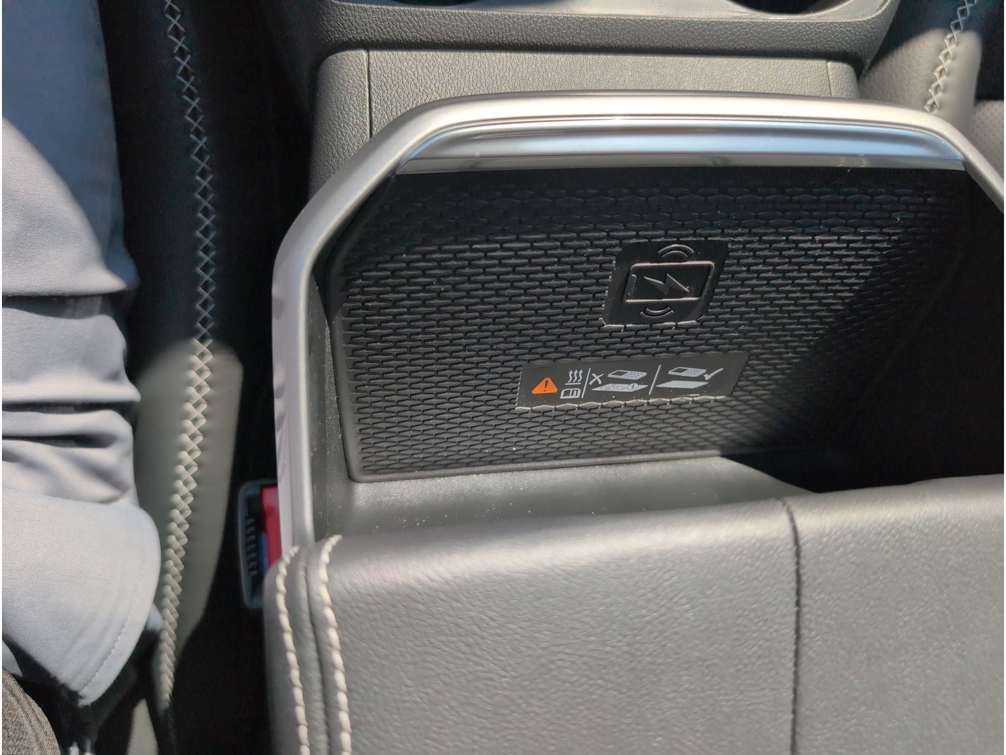 New 2027 GMC Terrain Denali w/ LPO, Floor Liner Package AWD/4WD image 23