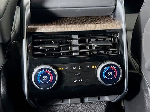 Certified 2023 Land Rover Range Rover SE image 27