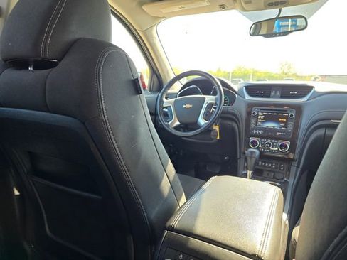 Used 2017 Chevrolet Traverse LT AWD/4WD image 15