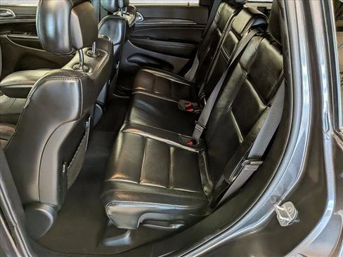 Used 2019 Jeep Grand Cherokee Limited AWD/4WD image 22