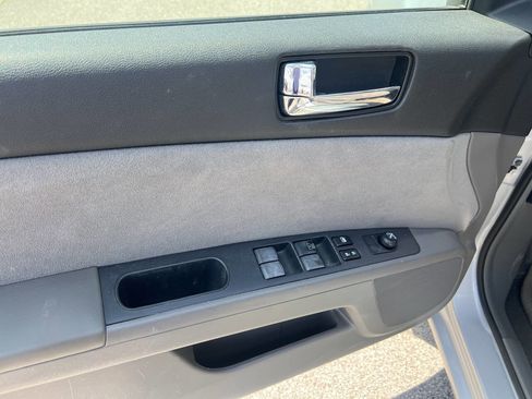 Used 2008 Nissan Sentra 2.0 S w/ Convenience Plus Pkg FWD image 10