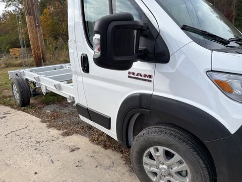 Used 2025 RAM ProMaster 3500 w/ Quick Order Package 22G SLT image 2
