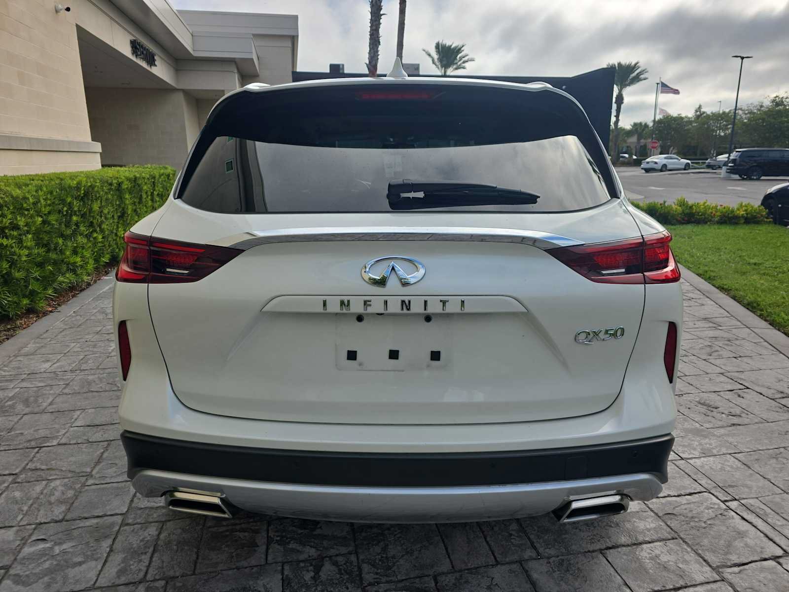Used 2022 INFINITI QX50 Essential FWD image 5
