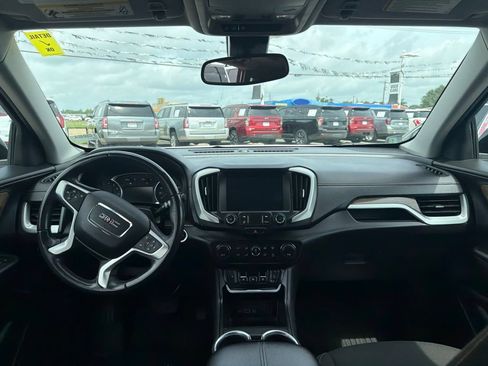 Used 2021 GMC Terrain SLE w/ Driver Convenience Package FWD image 9