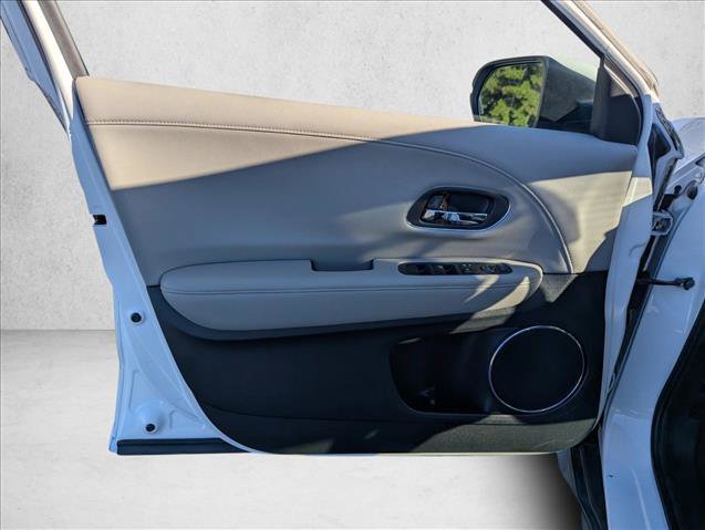 Used 2017 Honda HR-V EX-L image 23