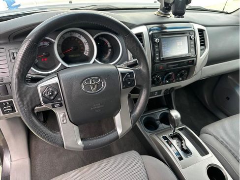 Used 2015 Toyota Tacoma 4x4 Double Cab image 14