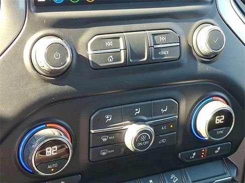 Used 2021 Chevrolet Silverado 1500 RST image 12