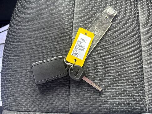 Used 2021 Chevrolet Silverado 1500 Custom image 29