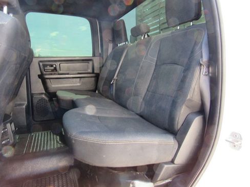 Used 2022 RAM 3500 Tradesman w/ Chrome Appearance Group AWD/4WD image 34
