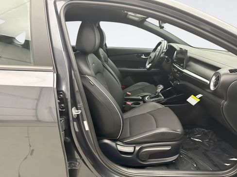 Used 2023 Kia Forte GT-Line FWD image 17
