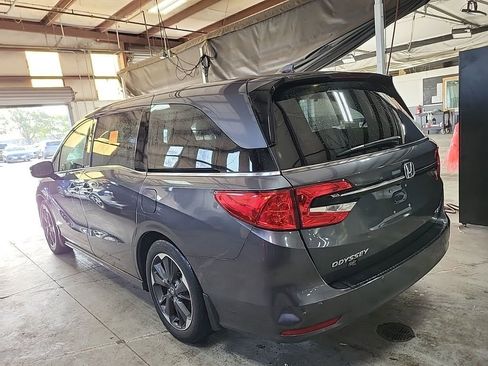 Used 2023 Honda Odyssey Elite image 4