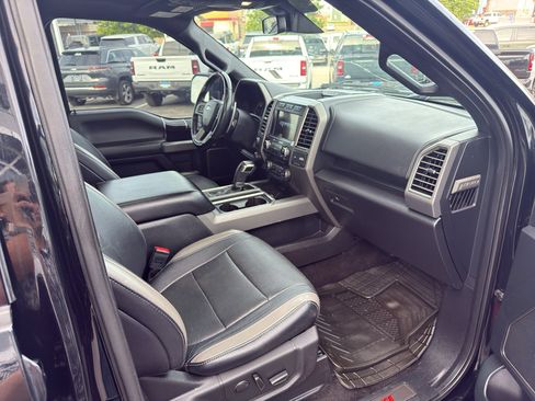 Used 2018 Ford F150 Raptor w/ Equipment Group 802A Luxury AWD/4WD image 10