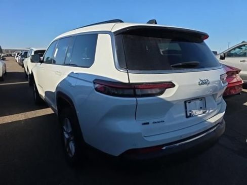 Used 2023 Jeep Grand Cherokee L Laredo w/ Luxury Tech Group I image 2