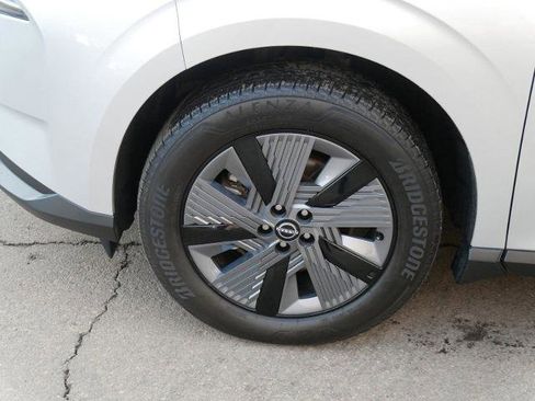 Certified 2025 Nissan Murano SL image 9