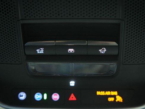 Used 2026 Buick Enclave Avenir w/ Super Cruise Package FWD image 44
