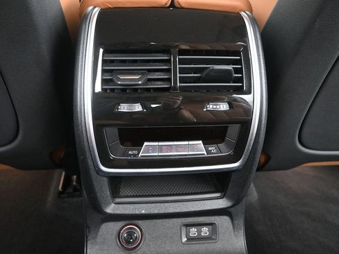 Certified 2022 BMW X7 xDrive40i w/ Premium Package image 36