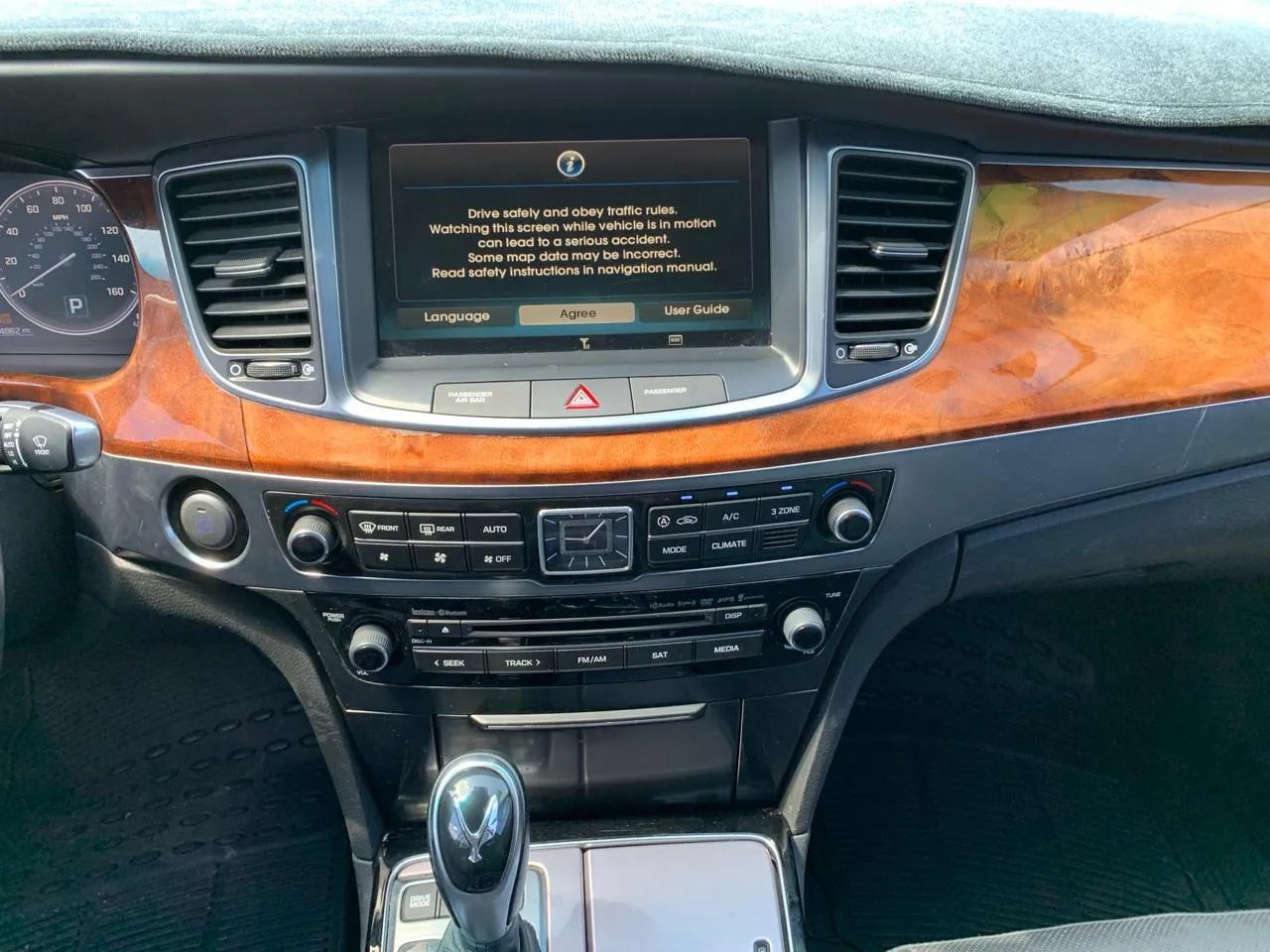 Used 2014 Hyundai Equus Ultimate RWD image 15