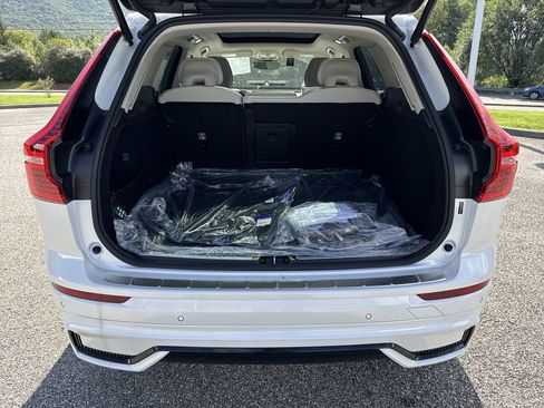 New 2025 Volvo XC60 T8 Plus w/ Protection Package Premier image 12