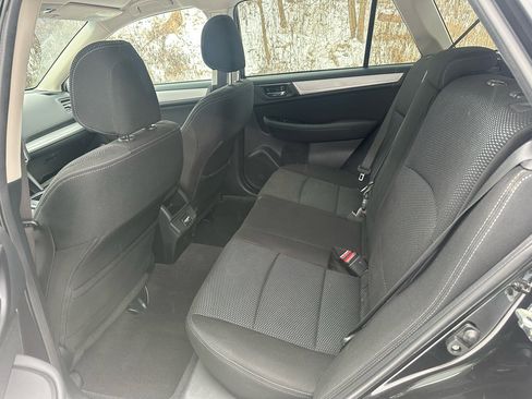Used 2018 Subaru Outback 2.5i Premium image 13