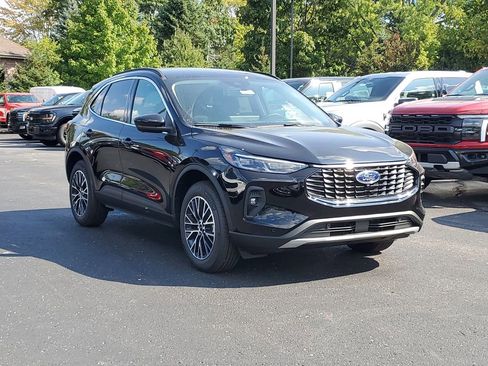 New 2025 Ford Escape Base w/ PHEV Premium Package image 3