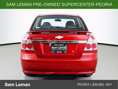 Used 2011 Chevrolet Aveo LT image 6