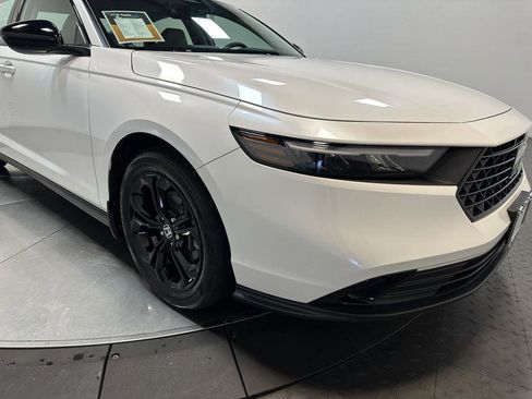 Used 2025 Honda Accord SE image 3
