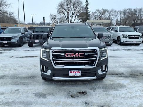 Used 2022 GMC Yukon SLT w/ SLT Luxury Package AWD/4WD image 8