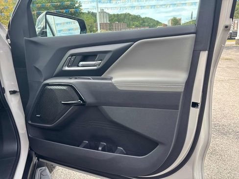 New 2026 Chevrolet Silverado EV Trail Boss w/ Premium Package image 54