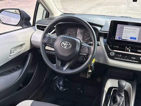 Certified 2025 Toyota Corolla LE FWD image 14