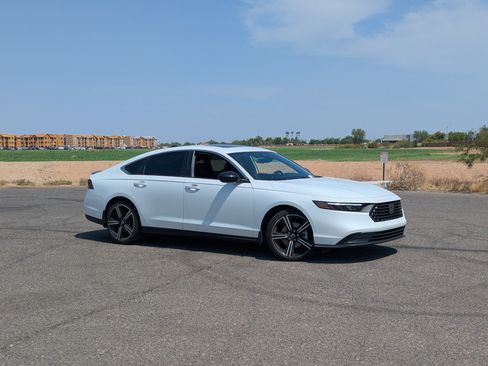 Used 2024 Honda Accord Sport image 37