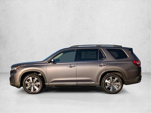 New 2025 Honda Pilot Touring image 5