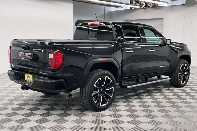 Used 2023 GMC Canyon Denali AWD/4WD image 13