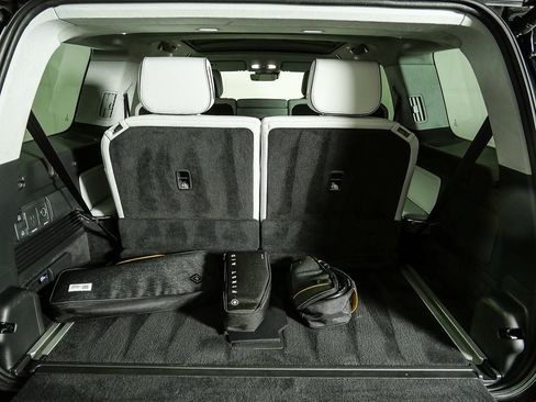 Used 2024 Rivian R1S Adventure image 31