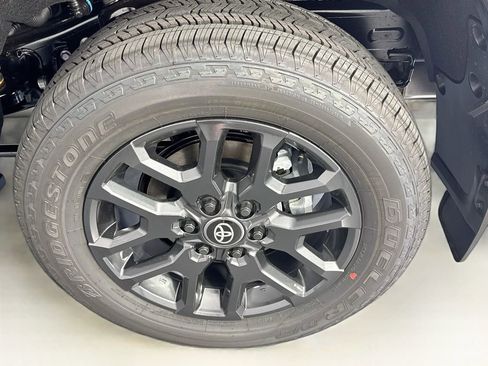 New 2026 Toyota Sequoia Platinum AWD/4WD image 31
