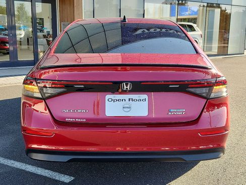 Used 2023 Honda Accord Sport image 5