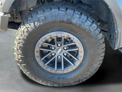 Used 2020 Ford F150 Raptor w/ Equipment Group 802A Luxury image 9