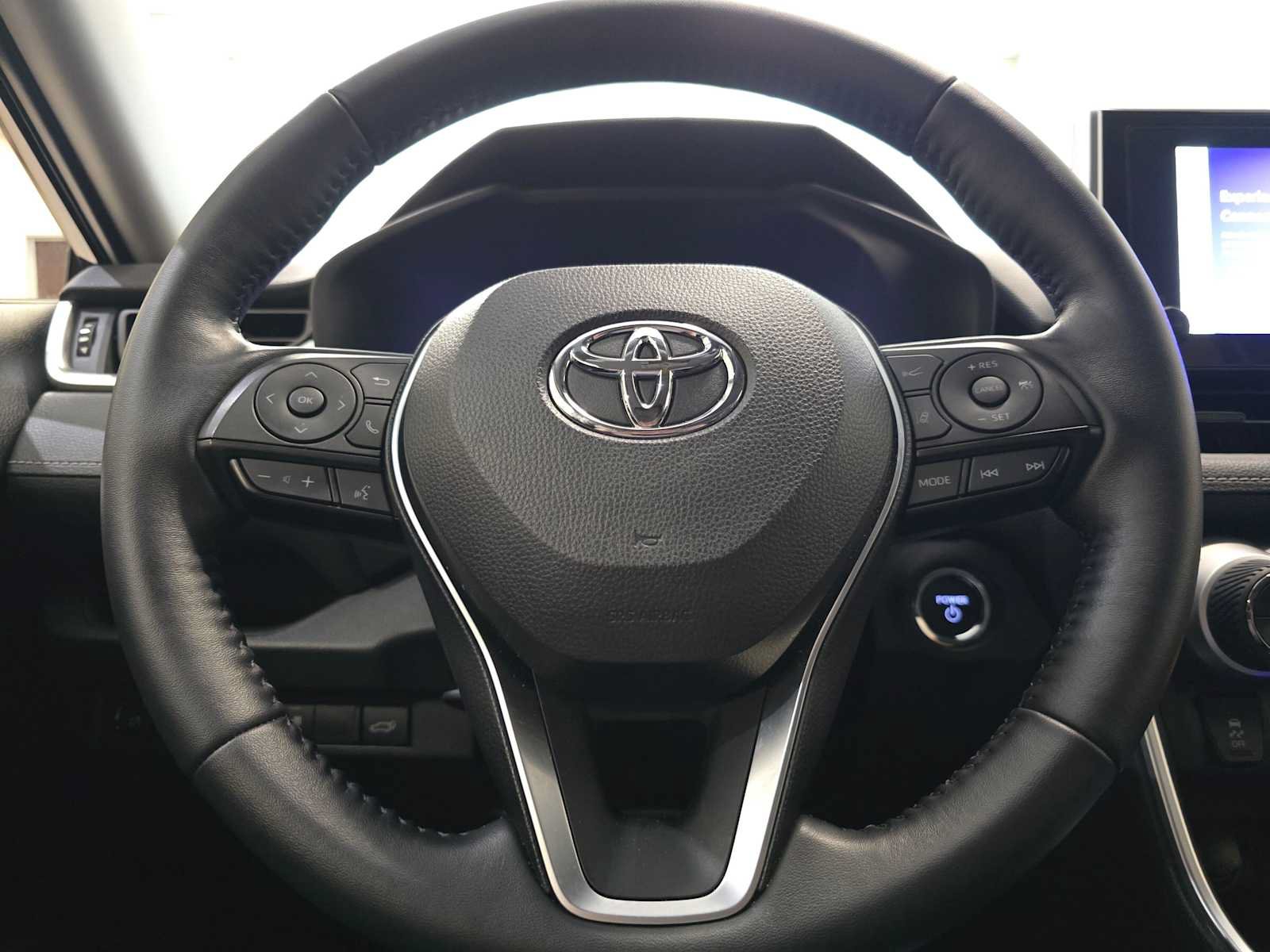 Certified 2025 Toyota RAV4 XLE w/ Convenience Package AWD/4WD image 11