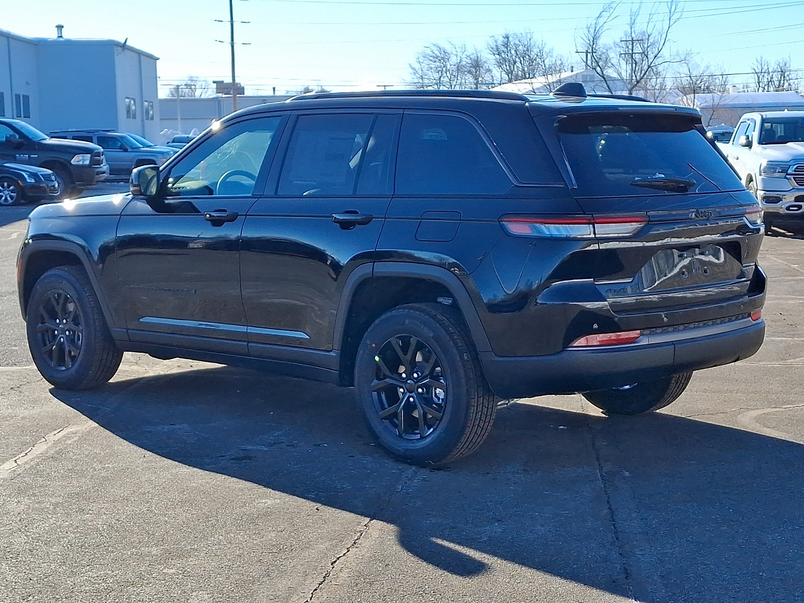New 2026 Jeep Grand Cherokee Altitude AWD/4WD image 3
