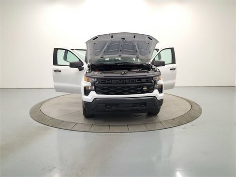 New 2026 Chevrolet Silverado 1500 W/T image 10
