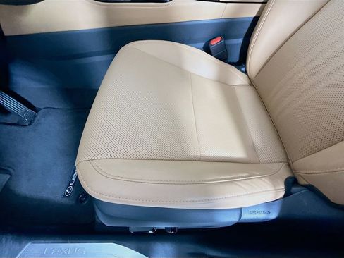 Certified 2025 Lexus NX 250 250 Premium image 19