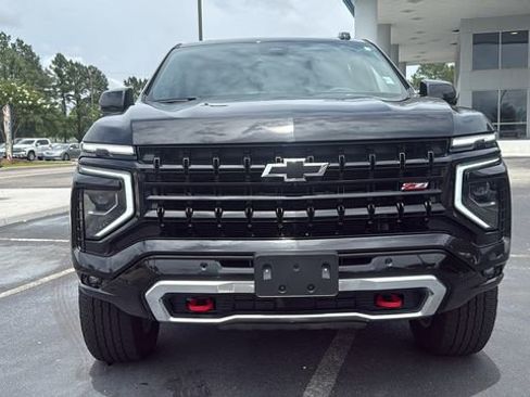 Used 2025 Chevrolet Tahoe Z71 AWD/4WD image 2