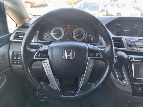 Used 2014 Honda Odyssey Touring image 7