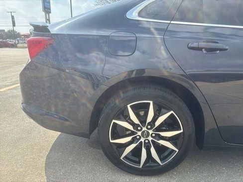 Used 2022 Chevrolet Malibu RS image 30