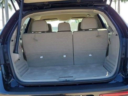 Used 2013 Lincoln MKX FWD image 17