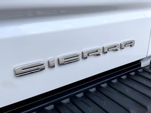 Used 2024 GMC Sierra 1500 Denali Ultimate AWD/4WD image 32